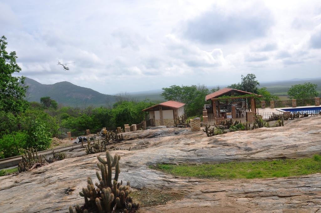 Fazenda Hotel Pedra Dos Ventos Quixadá Buitenkant foto